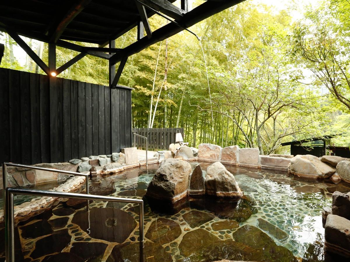源泉掛け流しの宿albergo湯楽 Yugawara Esterno foto